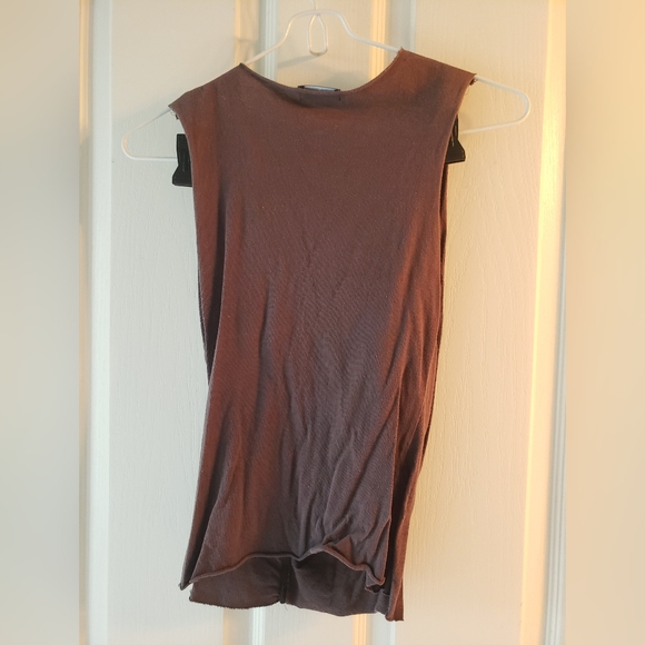 Dark gray tank top - Picture 2 of 5